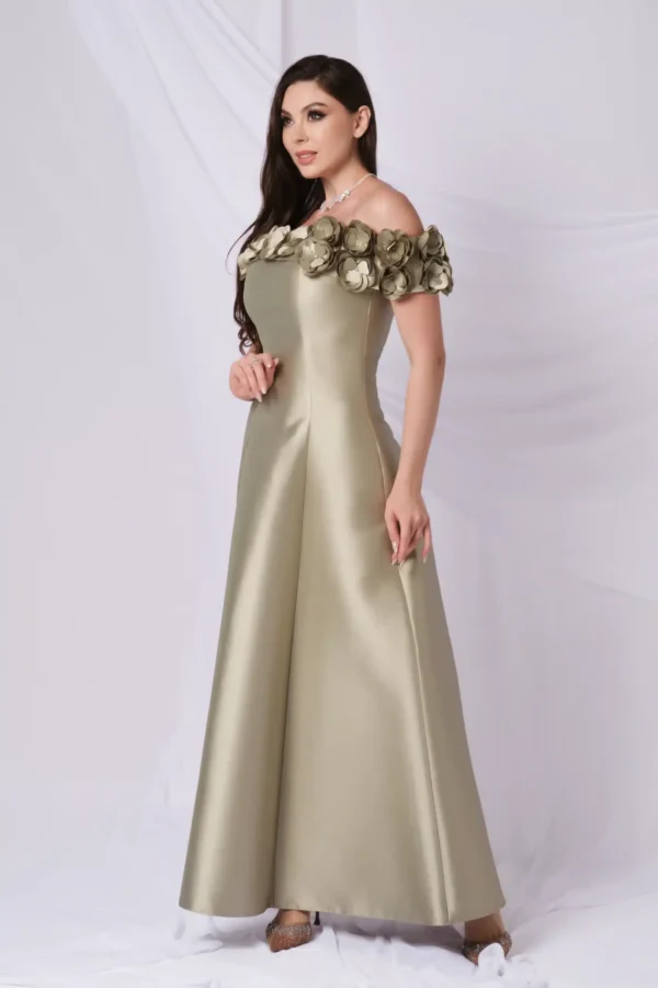 Off Shoulder Flower Details Dress